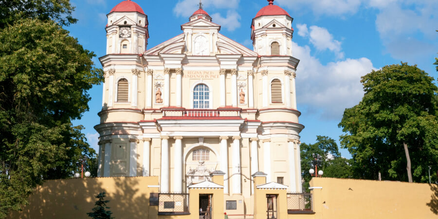 Šv. apaštalų Petro ir Povilo bažnyčia Vilniuje